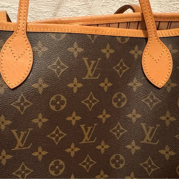 Louis Vuitton Neverfull GM Monogram Tote - Picture 3 of 16